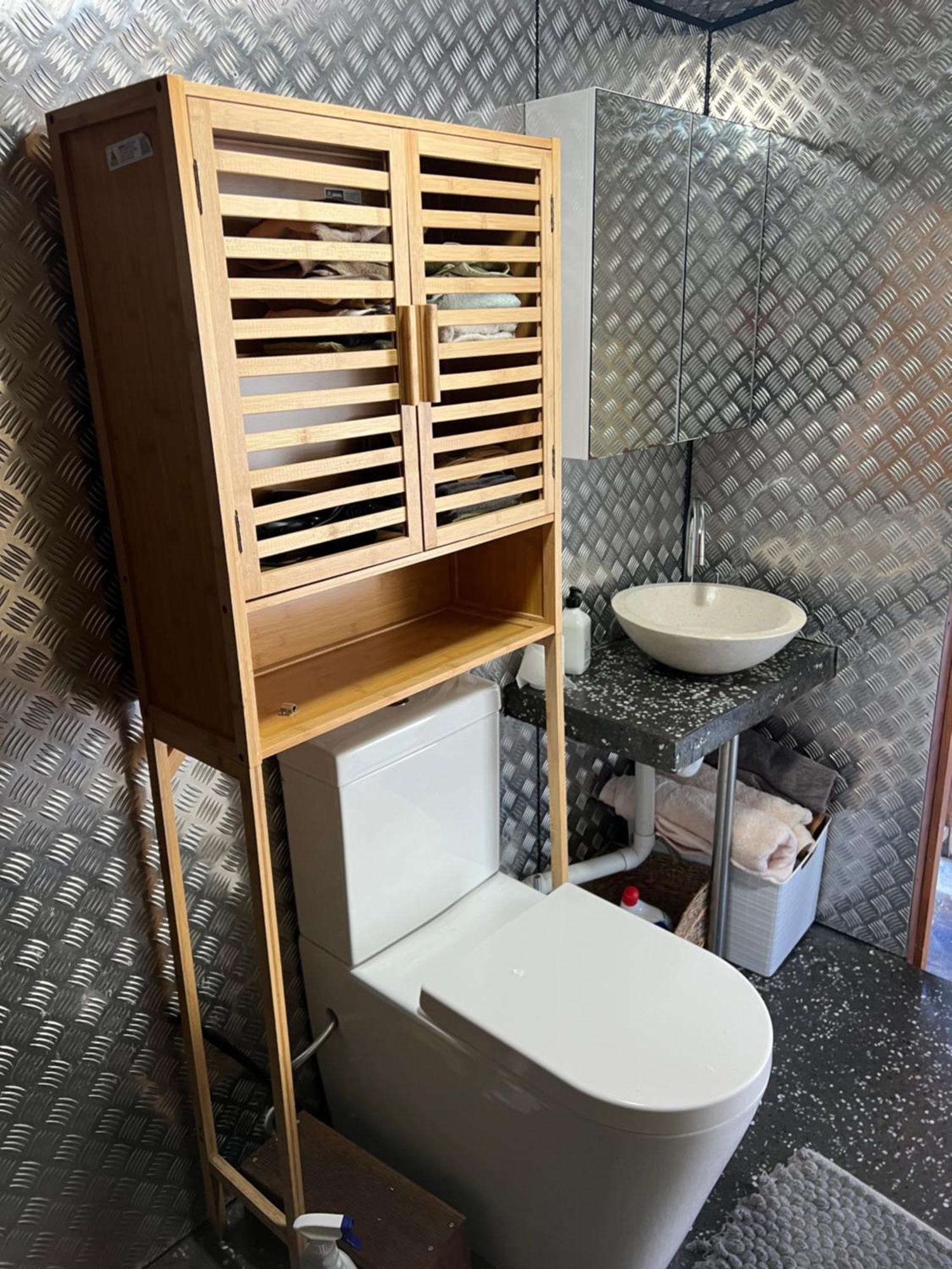 Self Contained Open Shed Space Wainui  エクステリア 写真