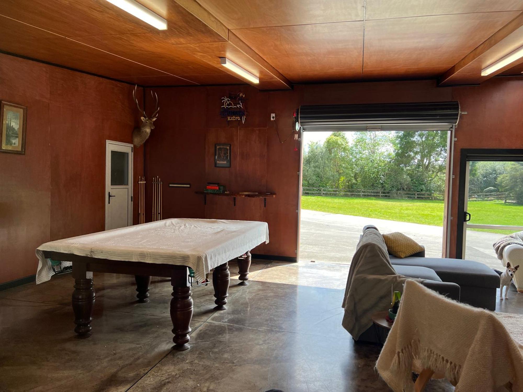 Self Contained Open Shed Space Wainui  エクステリア 写真